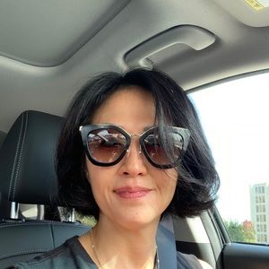 Meet your Posher, Elisa